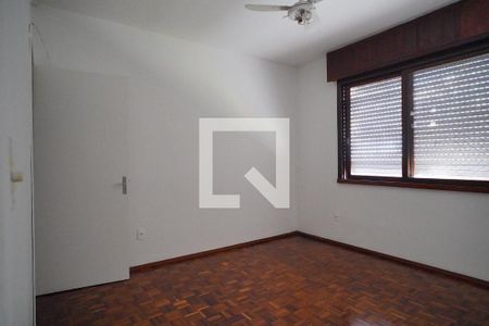 Quarto suíte  de casa à venda com 7 quartos, 381m² em Três Figueiras, Porto Alegre