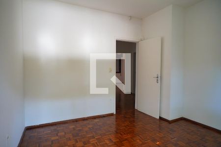 Quarto 2 de casa à venda com 7 quartos, 381m² em Três Figueiras, Porto Alegre