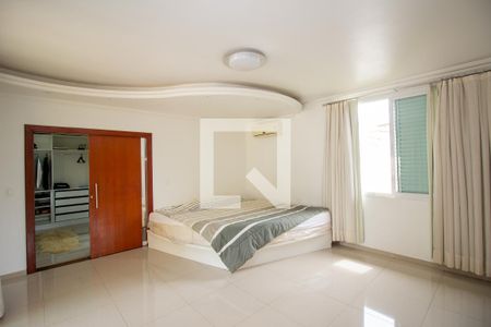 Quarto Suíte de casa de condomínio à venda com 5 quartos, 569m² em Estância do Hibisco, Contagem