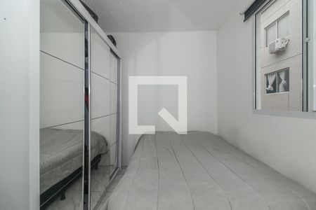 Quarto de apartamento à venda com 2 quartos, 46m² em Rubem Berta, Porto Alegre