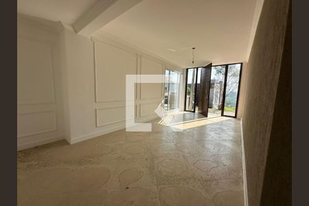 Casa de Condomínio à venda com 3 quartos, 392m² em Parque Sinai, Santana de Parnaíba