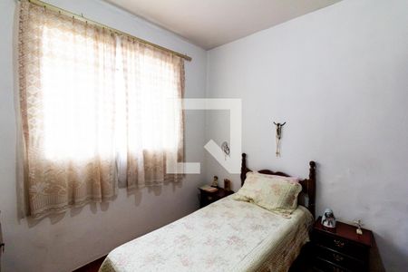 Quarto 1 de casa à venda com 4 quartos, 185m² em Sagrada Família, Belo Horizonte