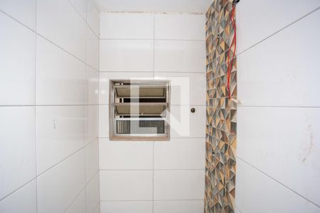 Banheiro de casa para alugar com 1 quarto, 48m² em Taboão, Diadema