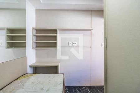 Quarto 1 de apartamento para alugar com 2 quartos, 55m² em Alphaville Industrial, Barueri