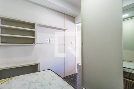 Quarto 1 de apartamento para alugar com 2 quartos, 55m² em Alphaville Industrial, Barueri
