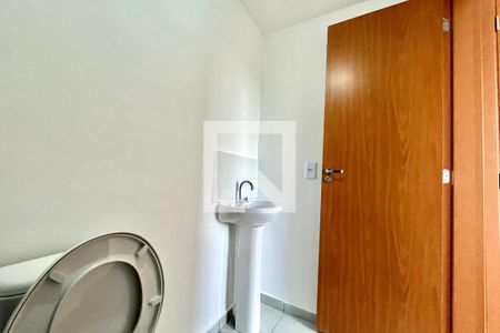 Banheiro da Suíte de apartamento para alugar com 1 quarto, 26m² em Jardim Oriental, São Paulo