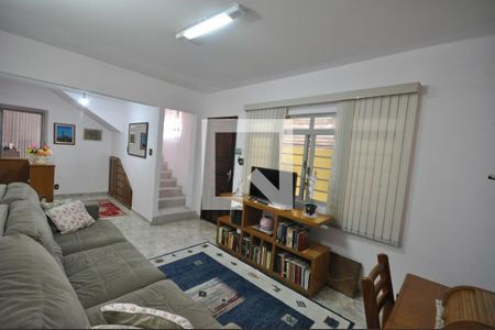 Sala 1 de casa para alugar com 3 quartos, 175m² em Parque Casa de Pedra, São Paulo