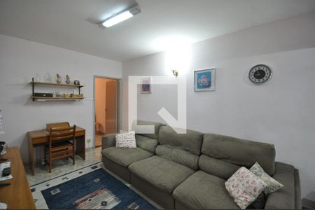 Sala 1 de casa para alugar com 3 quartos, 175m² em Parque Casa de Pedra, São Paulo