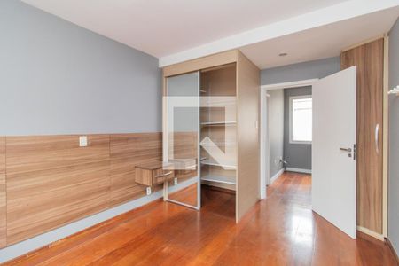 Quarto 1 de apartamento para alugar com 2 quartos, 63m² em Partenon, Porto Alegre