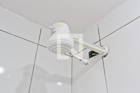 Banheiro de kitnet/studio para alugar com 1 quarto, 35m² em Vila Indiana, São Paulo