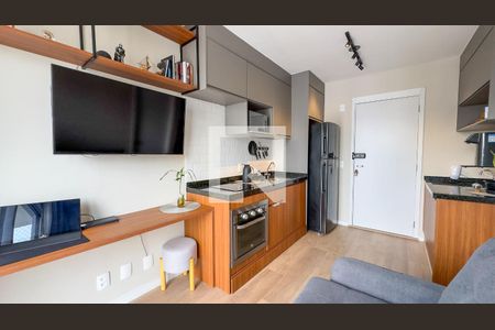 sala e cozinha de apartamento para alugar com 1 quarto, 27m² em Campo Belo, São Paulo