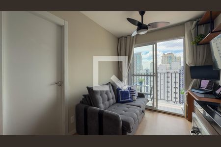 sala e cozinha de apartamento para alugar com 1 quarto, 27m² em Campo Belo, São Paulo