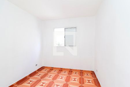 Quarto 1 de apartamento para alugar com 2 quartos, 40m² em Vila Taquari, São Paulo