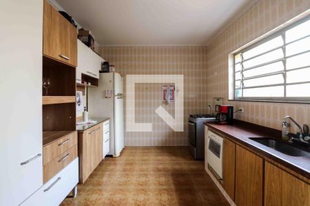 Casa à venda com 3 quartos, 215m² em Vila Lageado, São Paulo