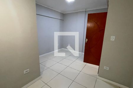 Quarto de casa para alugar com 2 quartos, 90m² em Jardim Vinte E Cinco de Agosto, Duque de Caxias