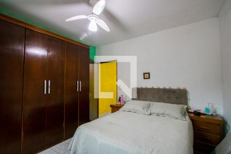 Quarto 1 de casa à venda com 3 quartos, 198m² em Jardim Marek, Santo André