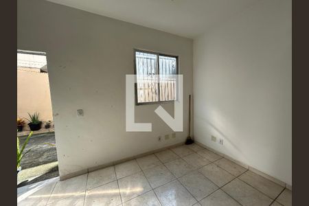 Sala de casa para alugar com 3 quartos, 120m² em Cascadura, Rio de Janeiro