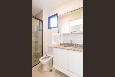 Banheiro Social de apartamento para alugar com 2 quartos, 64m² em Alphaville Empresarial, Barueri