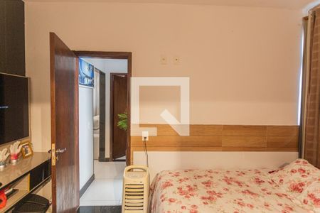 Suíte de apartamento à venda com 2 quartos, 70m² em Pompéia, Belo Horizonte