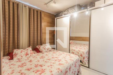 Suíte de apartamento à venda com 2 quartos, 70m² em Pompéia, Belo Horizonte