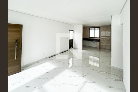 Casa de Condomínio à venda com 2 quartos, 139m² em Trevo, Belo Horizonte