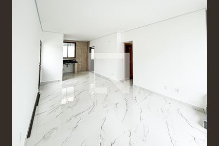 Casa de Condomínio à venda com 2 quartos, 140m² em Trevo, Belo Horizonte