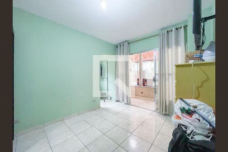 Suíte de casa à venda com 6 quartos, 220m² em Metalúrgicos, Osasco