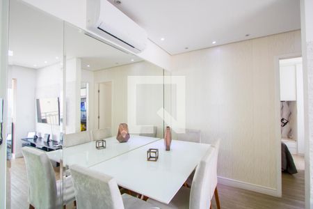 Sala de apartamento à venda com 2 quartos, 60m² em Vila Apiai, Santo André