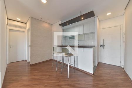 Sala de apartamento para alugar com 2 quartos, 58m² em Campo Belo, São Paulo