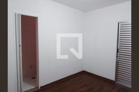 Quarto de casa à venda com 3 quartos, 150m² em Água Rasa, São Paulo