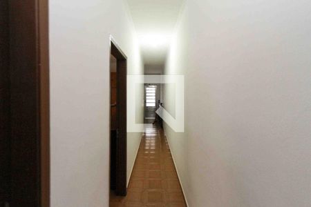 Corredor de casa à venda com 4 quartos, 200m² em Vila Antonieta, São Paulo