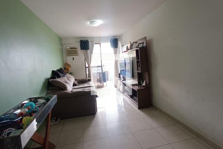 Sala de apartamento para alugar com 3 quartos, 109m² em Jardim Vinte E Cinco de Agosto, Duque de Caxias
