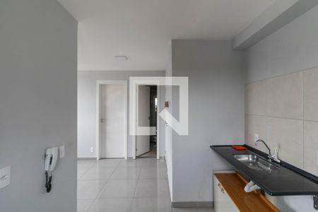 Sala/Cozinha/Área de Serviço  de apartamento para alugar com 2 quartos, 34m² em Jardim America da Penha, São Paulo