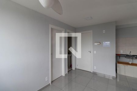 Sala/Cozinha/Área de Serviço  de apartamento para alugar com 2 quartos, 34m² em Jardim America da Penha, São Paulo