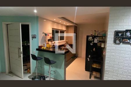 Cozinha de casa de condomínio para alugar com 2 quartos, 70m² em Inoa , Maricá