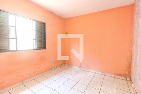 Quarto de casa para alugar com 1 quarto, 60m² em Vila Carmosina, São Paulo