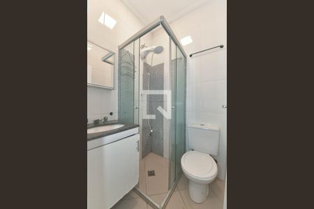 Banheiro de kitnet/studio para alugar com 1 quarto, 9m² em Brooklin, São Paulo