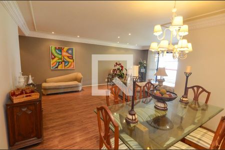 Sala de apartamento à venda com 4 quartos, 145m² em Tijuca, Rio de Janeiro