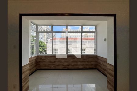 Sala de apartamento para alugar com 3 quartos, 135m² em Copacabana, Rio de Janeiro