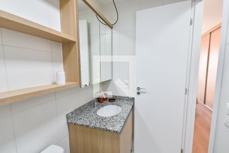 Banheiro de kitnet/studio para alugar com 1 quarto, 26m² em Ipiranga, São Paulo
