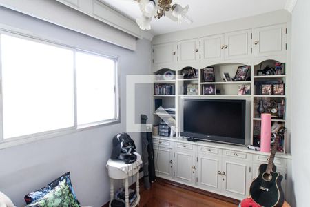 Sala de TV de casa à venda com 4 quartos, 385m² em Jardim Guapira, São Paulo