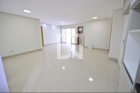 Apartamento para alugar com 4 quartos, 139m² em Setor Bueno, Goiânia