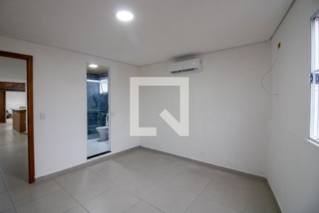 Quarto 2 de casa para alugar com 2 quartos, 72m² em Jardim Soraia, São Paulo