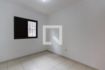 Quarto 1 de casa para alugar com 2 quartos, 38m² em Jardim das Laranjeiras, São Paulo