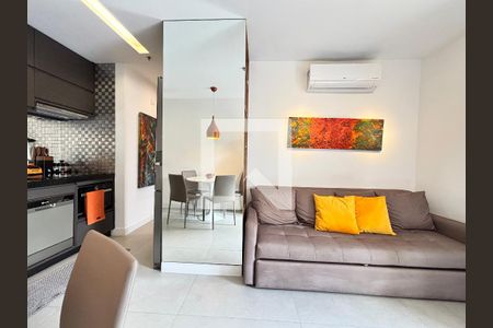 Sala/Cozinha de apartamento à venda com 1 quarto, 36m² em Indianópolis, São Paulo
