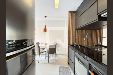Sala/Cozinha de apartamento à venda com 1 quarto, 36m² em Indianópolis, São Paulo
