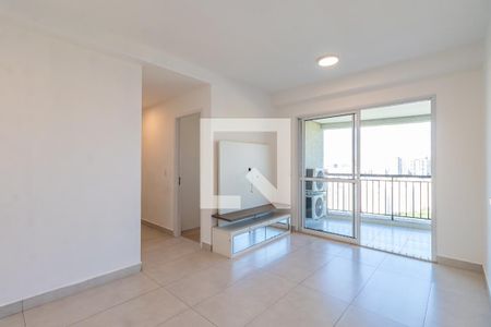 Sala de apartamento para alugar com 2 quartos, 74m² em Alphaville Empresarial, Barueri