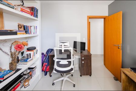 Quarto 1 de apartamento à venda com 4 quartos, 92m² em Grajaú, Belo Horizonte
