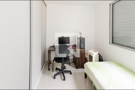 Quarto 2 de apartamento à venda com 4 quartos, 92m² em Grajaú, Belo Horizonte