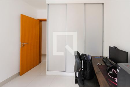 Quarto 2 de apartamento à venda com 4 quartos, 92m² em Grajaú, Belo Horizonte